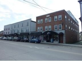 53-63 Lower Main St in Morristown, VT - Foto de edificio - Building Photo