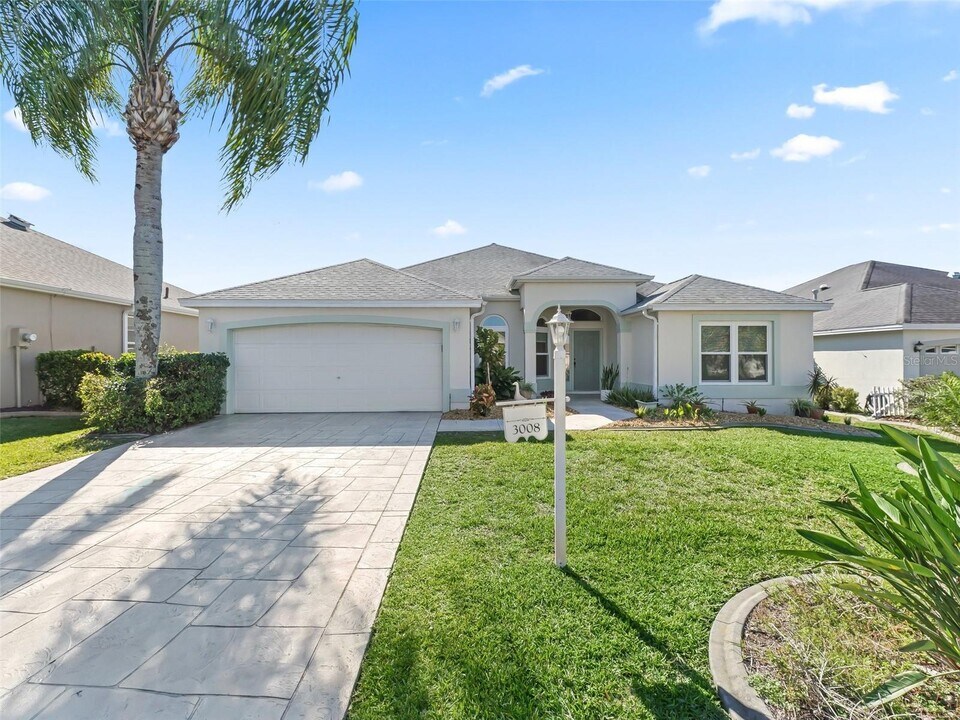 3008 Rugby Way in the Villages, FL - Building Photo