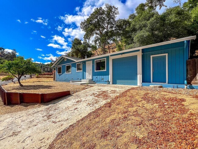 property at 1037 Arroyo Grande Dr