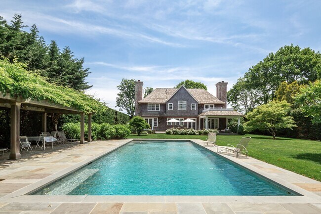 property at 192 Parsonage Ln