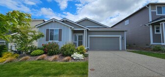 942 Timberline Ave in Bremerton, WA - Building Photo