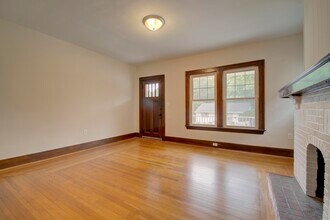 1026 Altavia Ave in Park Hills, KY - Building Photo - Building Photo