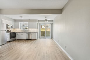 Chestnut Heights in Olathe, KS - Building Photo