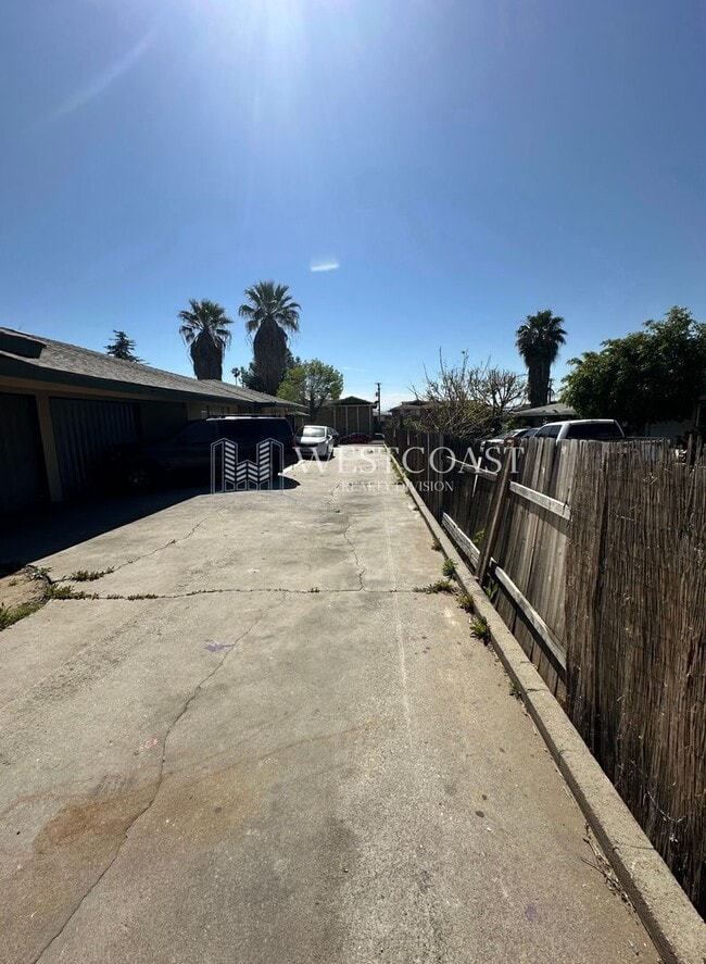 3444 21st St in Highland, CA - Building Photo - Building Photo