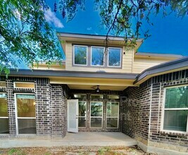 8831 Kallison Arbor in San Antonio, TX - Building Photo - Building Photo