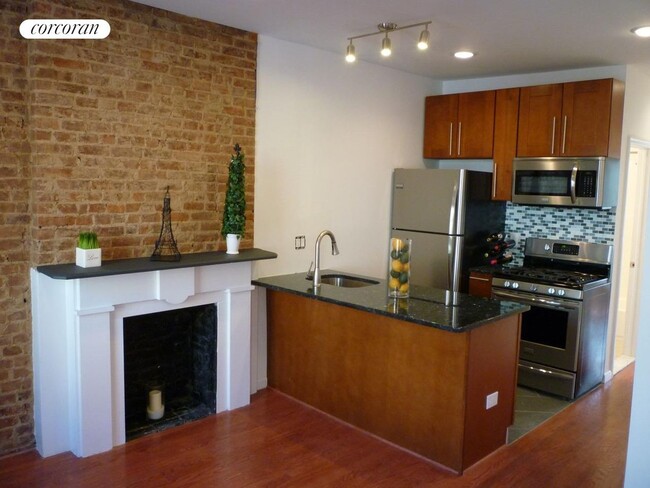 property at 625 Walton Ave