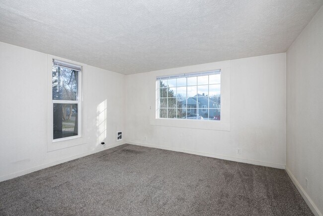 2022 W College Ave in Spokane, WA - Building Photo - Building Photo
