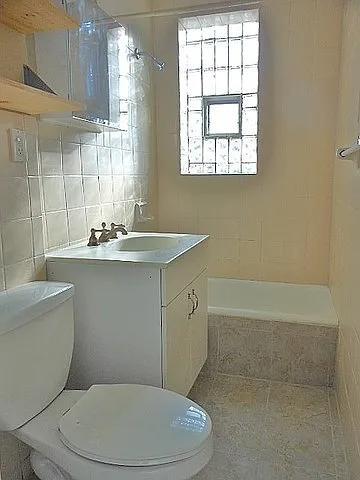 property at 1410 N Ashland Ave
