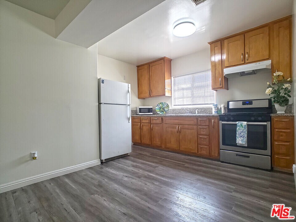 356 S St Andrews Pl in Los Angeles, CA - Building Photo