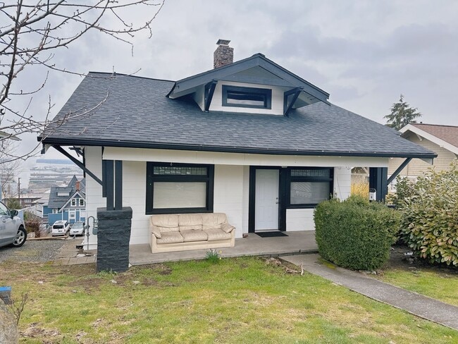 property at 1019 High St