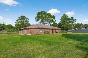 11507 Oak Valley Dr in Houston, TX - Building Photo