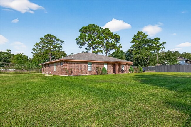 property at 11507 Oak Valley Dr