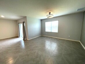 1301 McFarland Dr in West Melbourne, FL - Building Photo - Building Photo