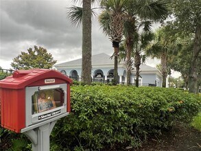 10962 Savannah Wood Ct in Orlando, FL - Foto de edificio - Building Photo