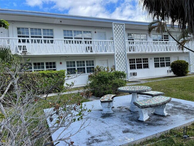 property at 1471 NE 170th St