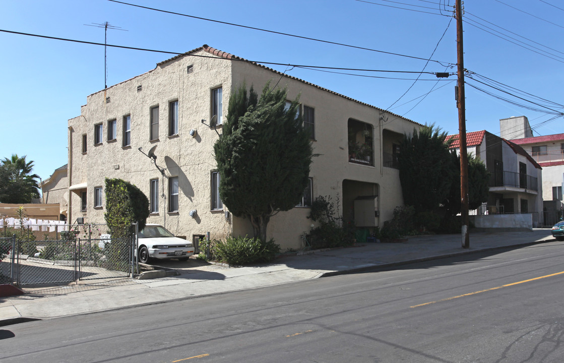 922 New Depot St in Los Angeles, CA - Building Photo