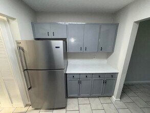 4110 Maine St in Lake Worth Beach, FL - Foto de edificio - Building Photo