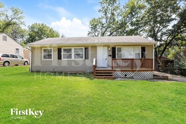 property at 3605 NE 54th St