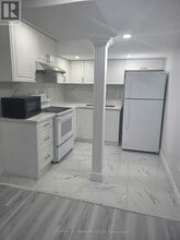 1233 Shankel Rd in Oshawa, ON - Building Photo - Building Photo