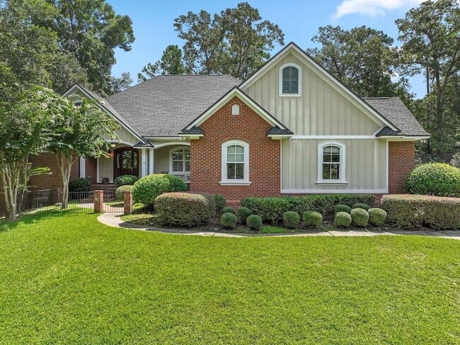 8881 Winged Foot Dr