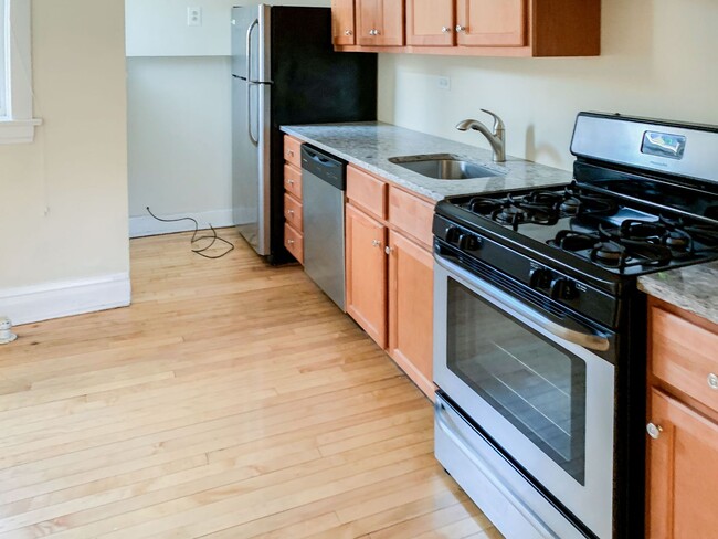 5057 N Damen Ave, Unit 3W in Chicago, IL - Building Photo - Building Photo