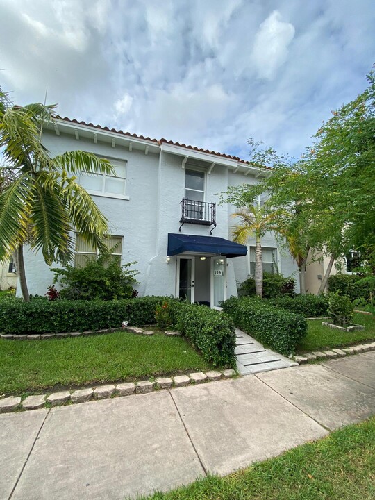 119 Menores Ave, Unit 1 in Coral Gables, FL - Building Photo