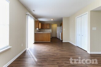 1745 Perry Commons Blvd in Indianapolis, IN - Foto de edificio - Building Photo