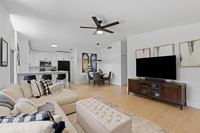 22259 Woodspring Dr in Boca Raton, FL - Building Photo - Building Photo