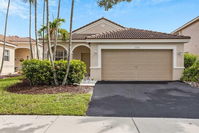 property at 1736 Aspen Ln