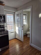 201 Regan Rd in Vernon, CT - Building Photo - Building Photo