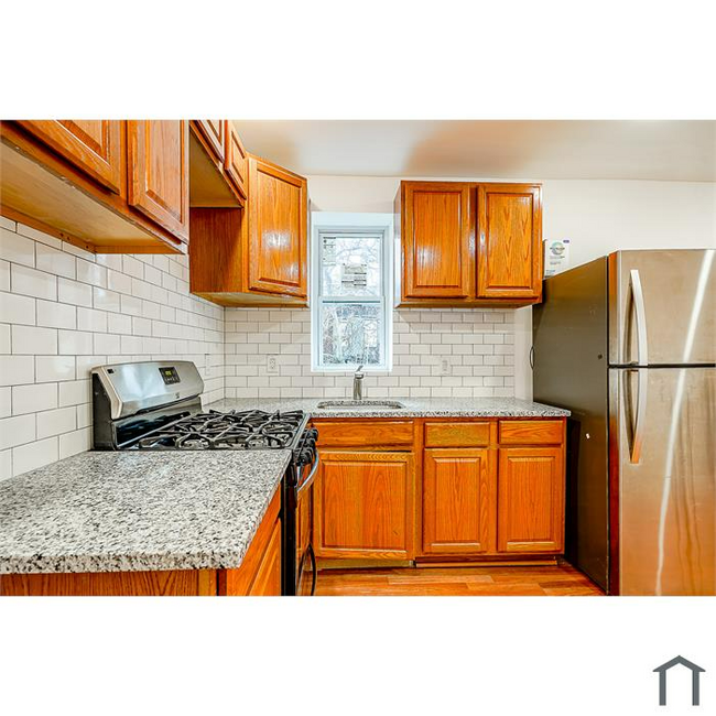 3964 Poplar St in Philadelphia, PA - Building Photo - Building Photo