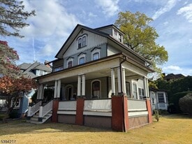 127 Midland Ave in Montclair, NJ - Building Photo