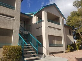 5141 S Lindell Rd in Las Vegas, NV - Building Photo