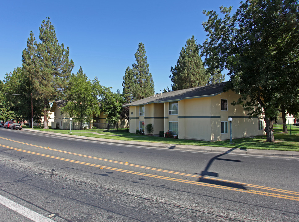 Yuba Gardens in Marysville, CA - Foto de edificio