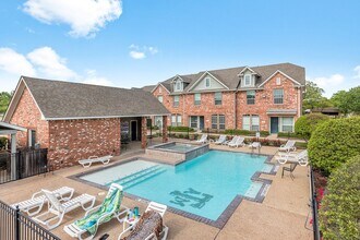 1001 Krenek Tap Rd in College Station, TX - Building Photo - Building Photo