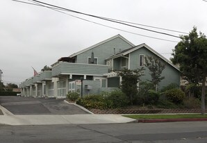 658 S Webster Ave in Anaheim, CA - Building Photo