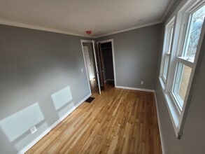 121 Southview Ter in Rochester, NY - Foto de edificio - Building Photo