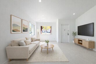 20841 NW 1st St in Pembroke Pines, FL - Building Photo - Building Photo