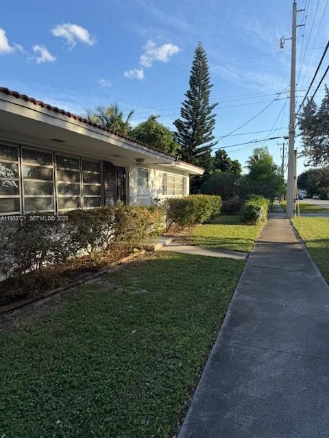 3924 Hayes St in Hollywood, FL - Building Photo - Building Photo