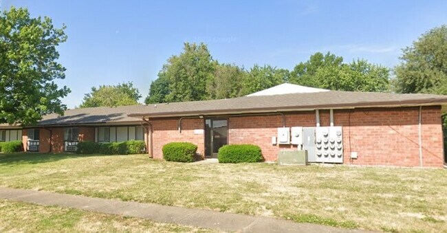 500 S 3rd Ave in Canton, IL - Building Photo - Building Photo