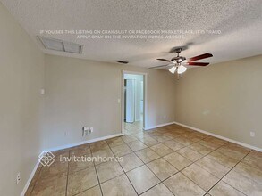 718 Fortuna Dr in Brandon, FL - Building Photo - Building Photo