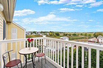 357 Beach St, Unit #415 in Revere, MA - Building Photo - Building Photo