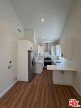 2715 W 95th St in Inglewood, CA - Building Photo - Building Photo