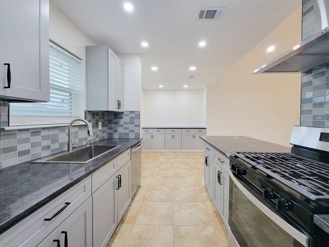 property at 10010 Sagecanyon Dr