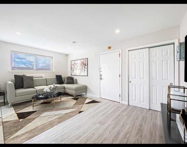 9400 Roosevelt Blvd photo'