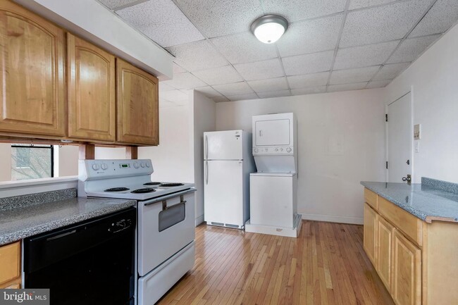 937 Christian St-Unit -2R in Philadelphia, PA - Building Photo - Building Photo