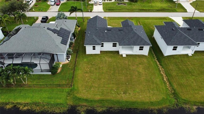 236 Long Meadow Ln S in Rotonda West, FL - Building Photo - Building Photo
