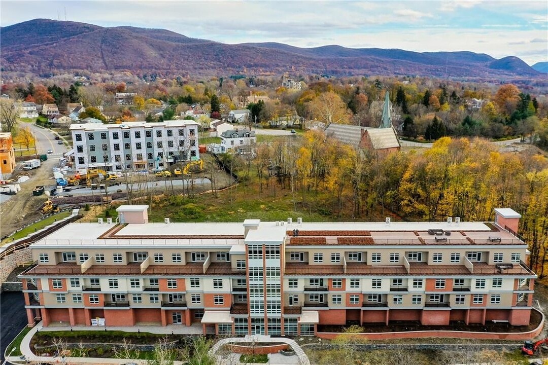 30 Beekman St in Beacon, NY - Building Photo