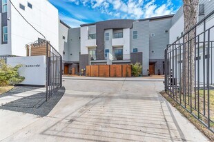 4117 Chartres St in Houston, TX - Building Photo