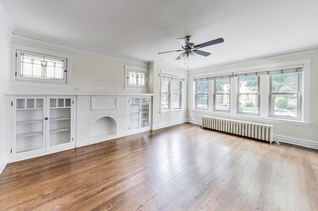 3837 N Sawyer Ave in Chicago, IL - Building Photo - Building Photo